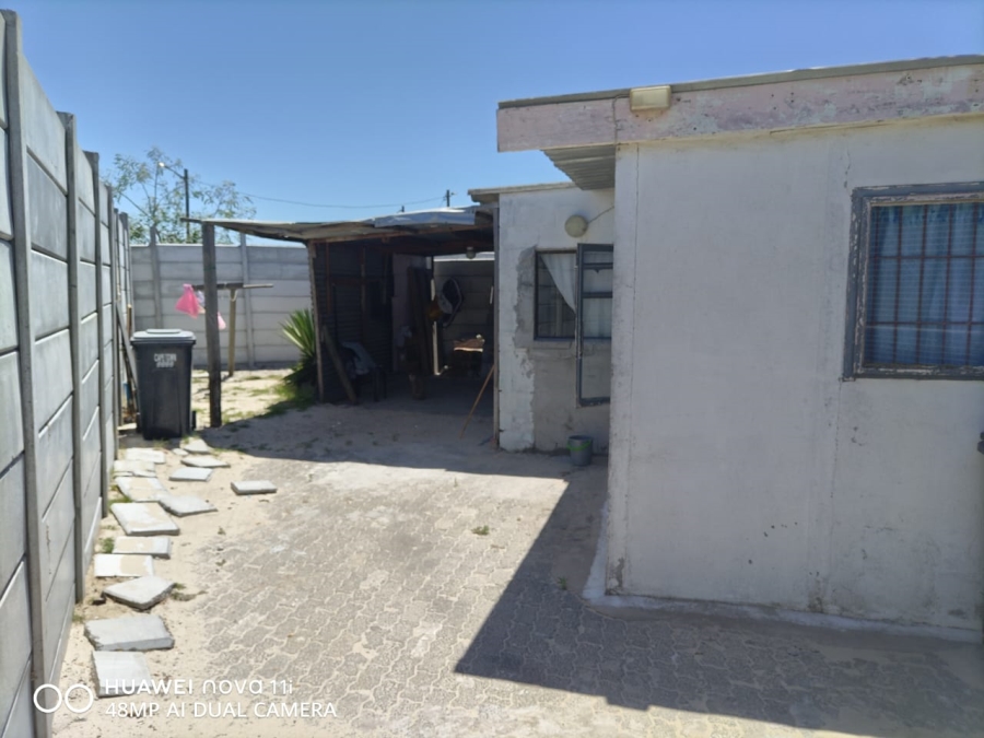 1 Bedroom Property for Sale in Wesbank Western Cape